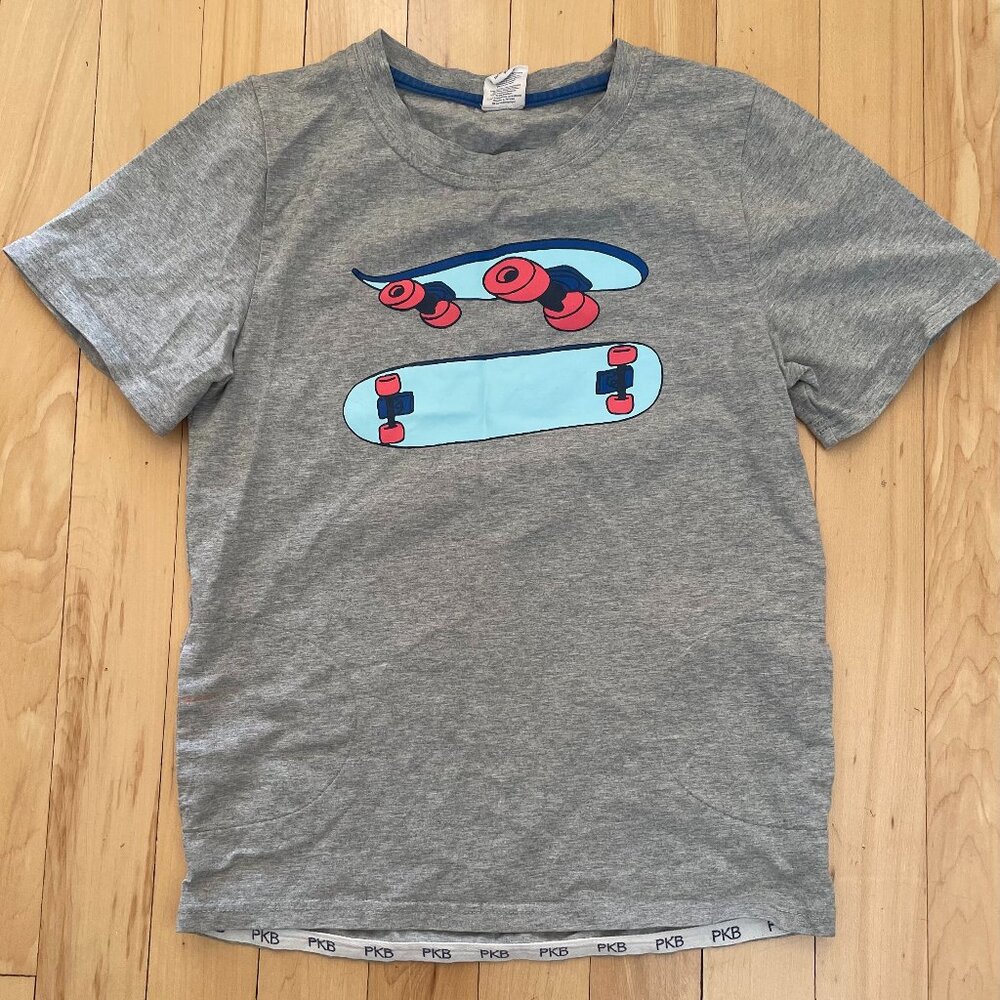 Peekaboo Beans tee size 10